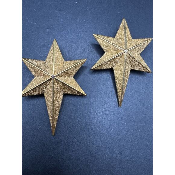 Vtg Monet Gold Tone 6 Pointed Star Brooch North Star Christmas Textured Lot of 2 - Picture 1 of 9